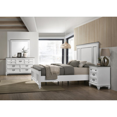 Clelane 3-Piece Wood Bedroom Set, Shiplap Panel Queen Bed And 2 Nightstand by Wenty