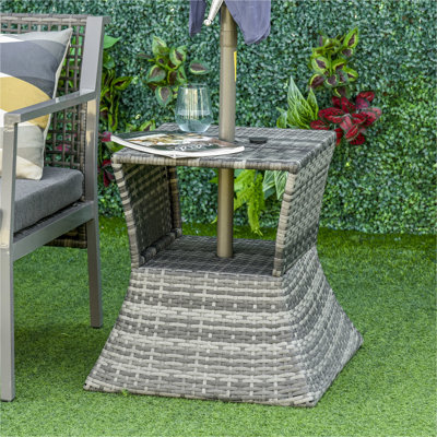 Table d'appoint en osier de rotin avec trou pour parasol Outsunny