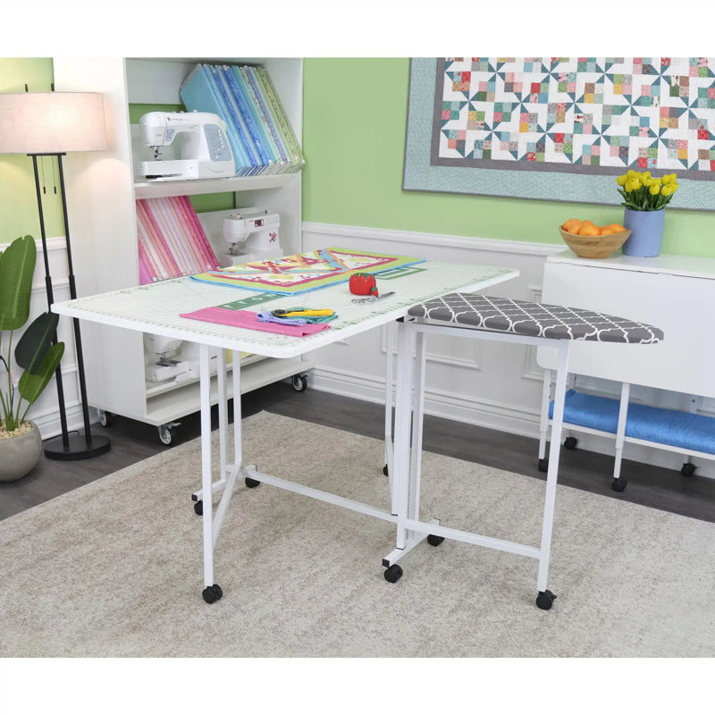 Table de coupe et de repassage Millie par Arrow Classic Sewing Furniture