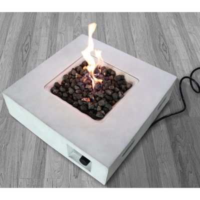 Table de foyer en béton au propane et au gaz naturel - sortie 40000, gris, rouille, chaleur moderne pour l'extérieur, 30 po x 30 po x 11 po, propane / naturel renforcé de fibres de 59 lb pour l'extérieur