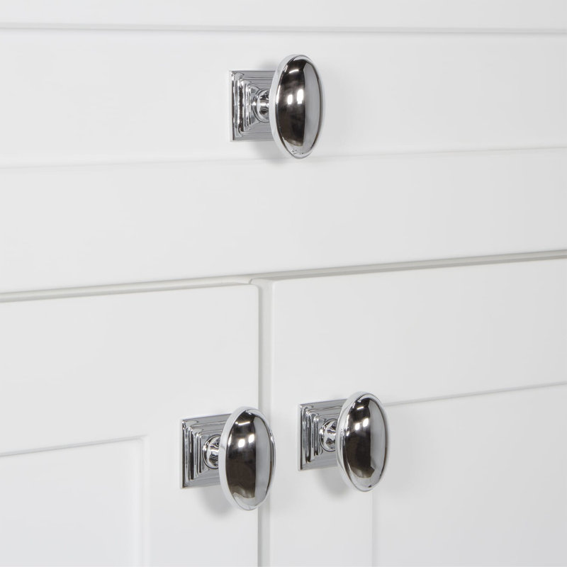 Eden Prairie Oval Knob, Bright Chrome