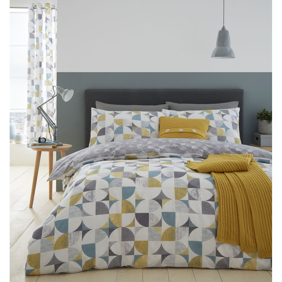 B&Q - Bedding Retro Circles Duvet Cover Set With Pillowcases Green Ochre - Image 4