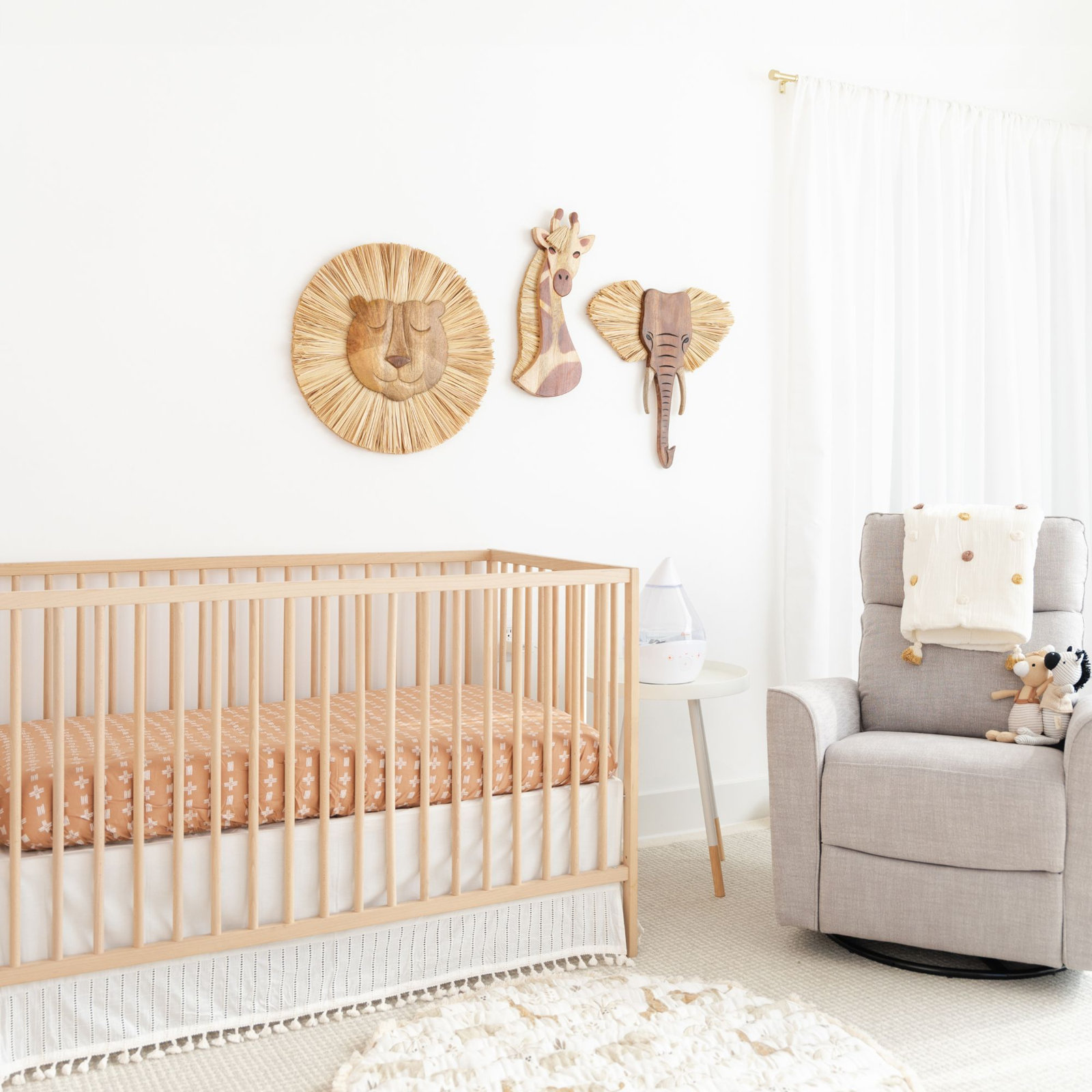 Crane Baby Hand-Crafted Giraffe Wall Decor