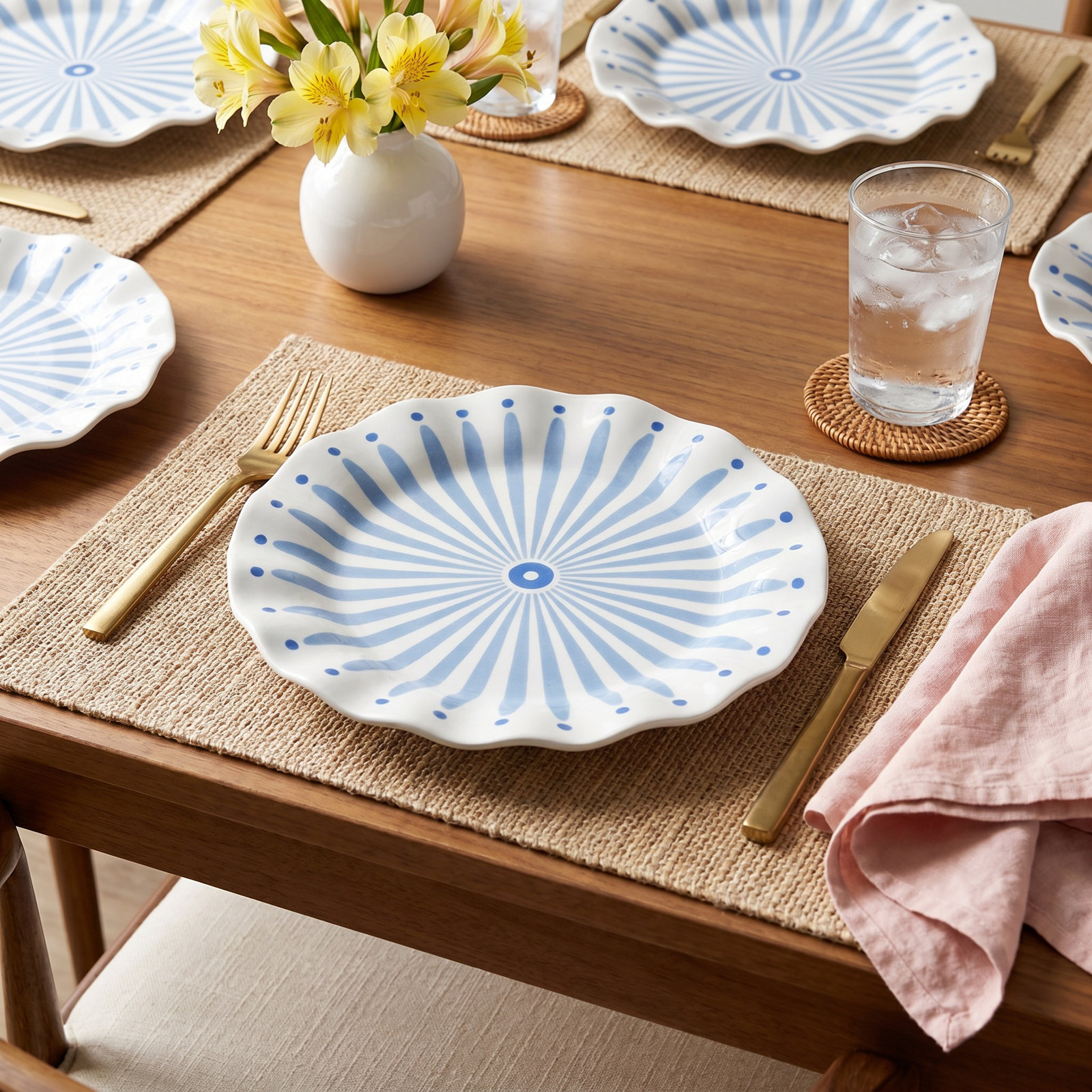 Iris 8" Salad Plate