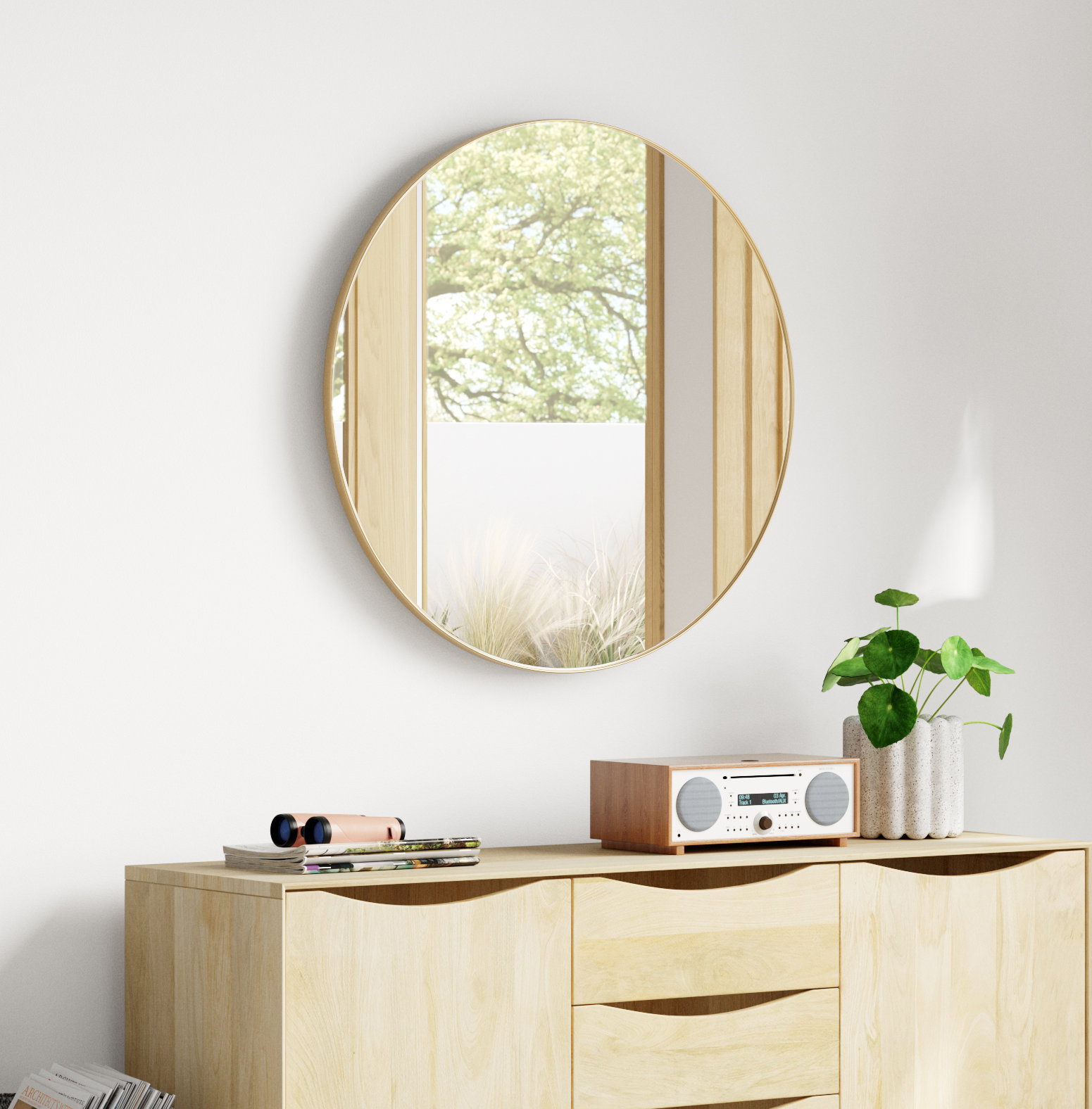 Eaton Round Mirror, Gold, 30" x 30"