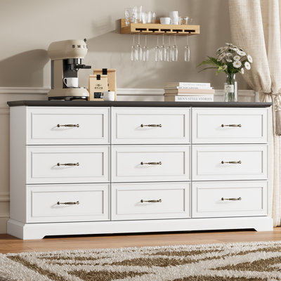 Commode à 9 tiroirs de 62,99 po, commode de chambre moderne avec poignées en métal et base renforcée