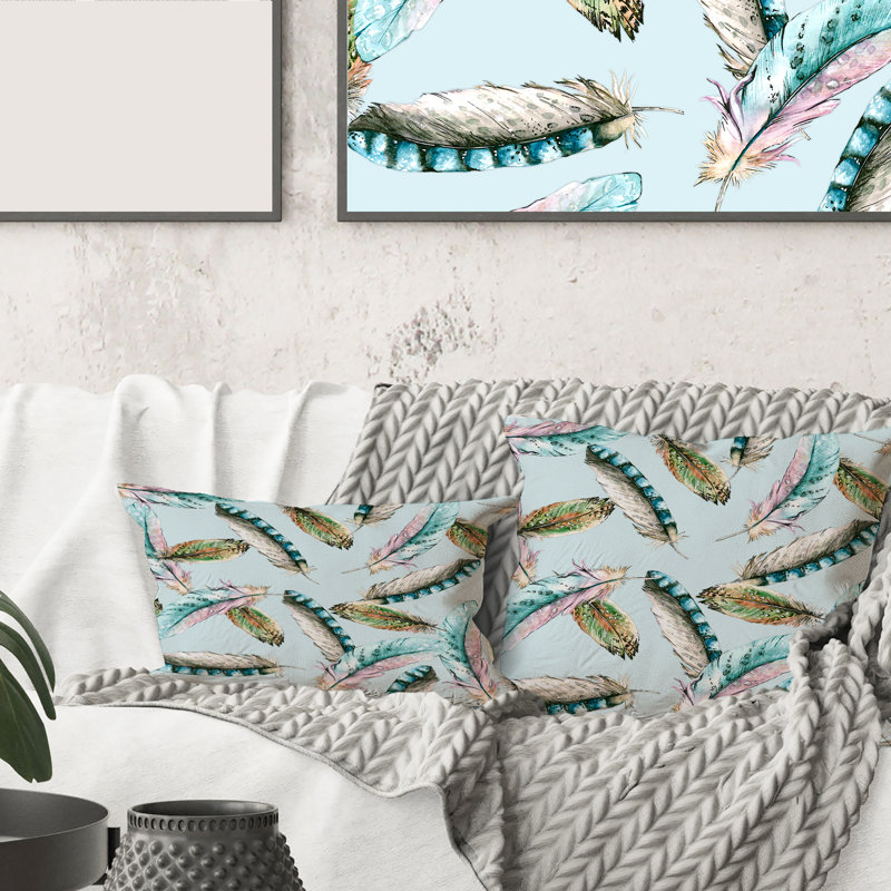 Plumes d'oiseaux sur housse de coussin carré et insert, 16" x 16"