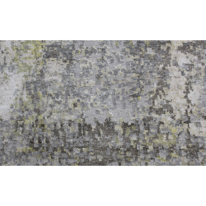Area Rug in Beige/White/Gray, Rectangle 5' x 8'