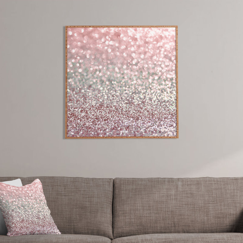 "Girly Snowfall" par Lisa Argyropoulos, impression encadrée, H 20" x l 20" x P 1"
