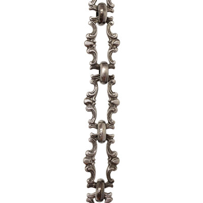 Motif à mailles soudées ou chaîne cassée