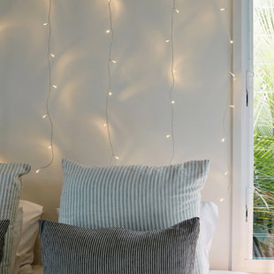 Rideau lumineux 48 lumières Perfect Holiday avec affichage Pdq - blanc chaud, largeur 60 cm x largeur 120 cm, 4 rangées (Ensemble de 12)