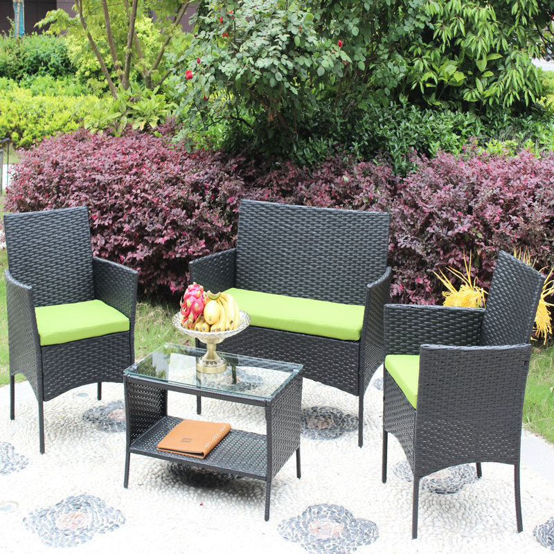 Patio d'extérieur 4 pièces: fauteuils rembourrés, table à thé et mobilier de jardin: coussins d'extérieur
