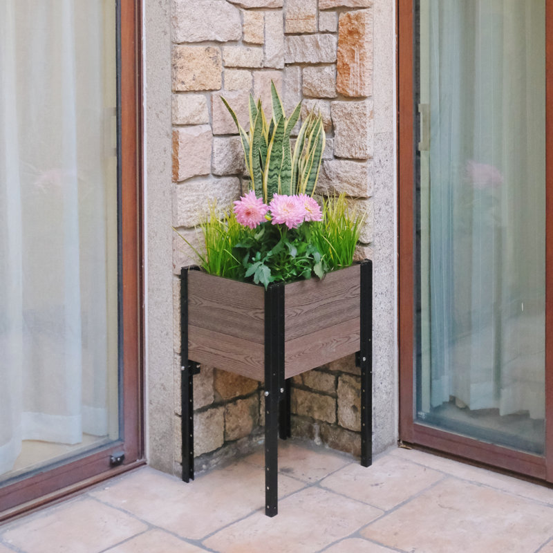 Elevated Planter, Brown