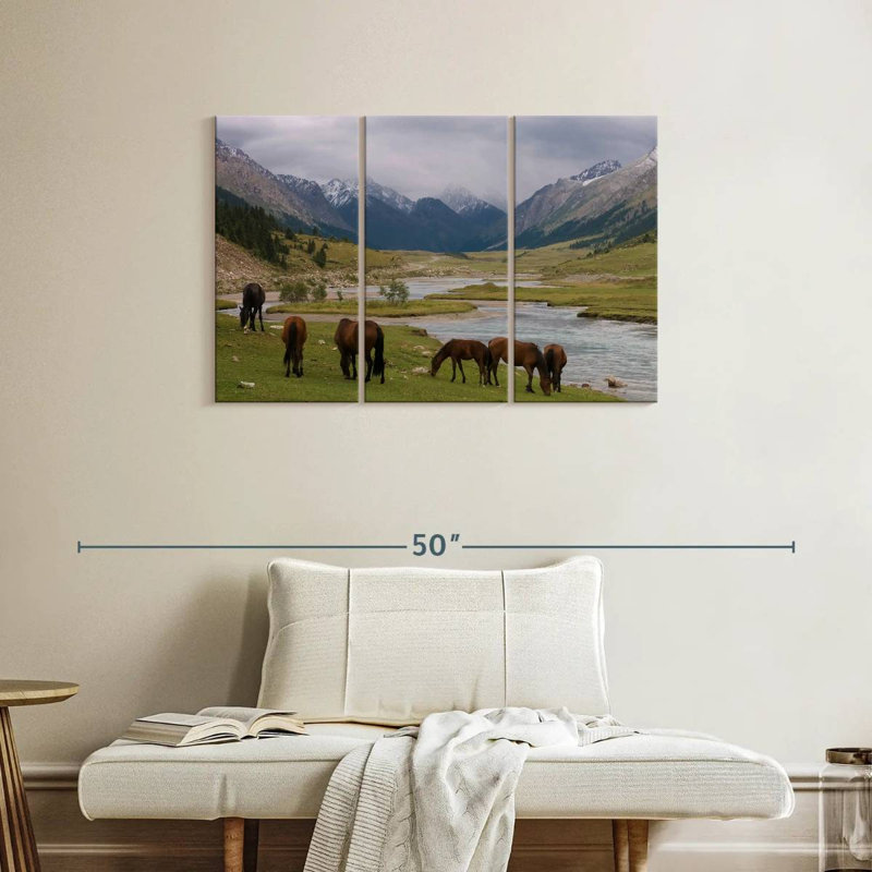 Brampt Karakol Horses, 24" H x 38" W