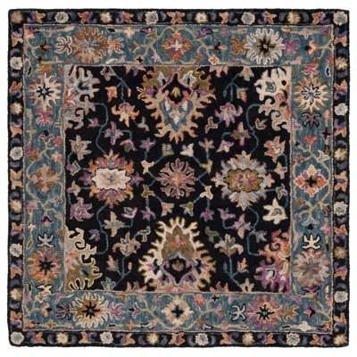 Hand Tufted Wool/Cotton Oriental Rug in Beige/Black/White