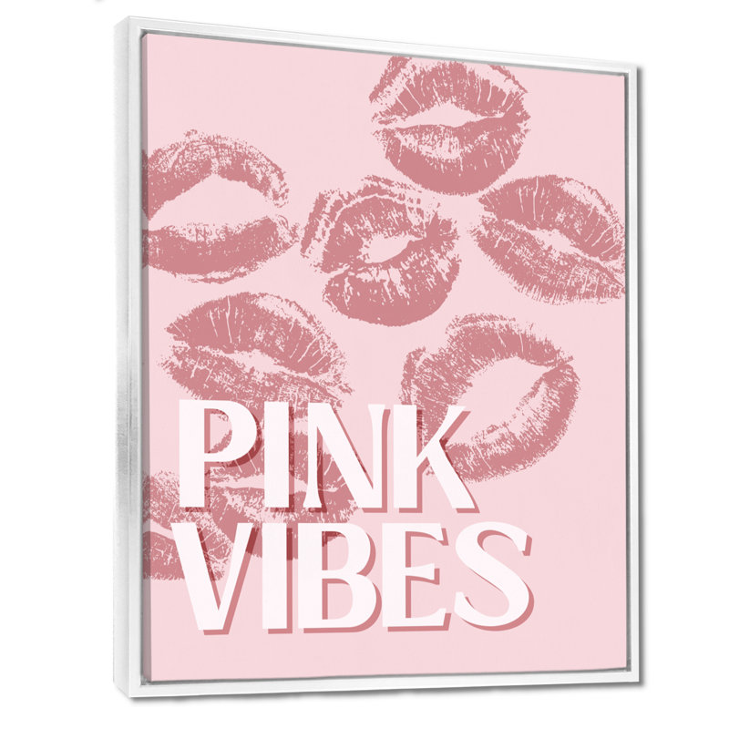 «Pink Vibes Kisses - Cowgirls», décoration murale, Toile encadrée flottée blanche, H 44 po x l 34 po x P 1,5 po