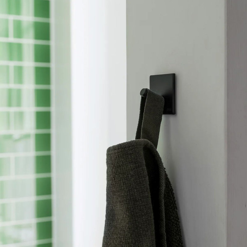 Self-adhesive single hook