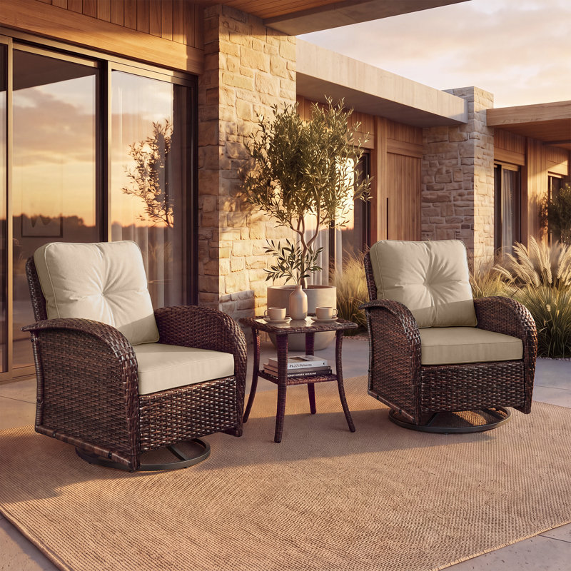 Ensemble de 3 fauteuils à bascule pivotants en résine tressée avec table d'appoint et coussin beige, ensemble de conversation moderne pour véranda, terrasse, balcon et jardin