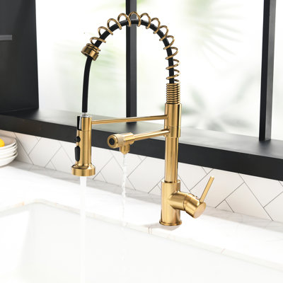 Robinet d'eau potable dans la cuisine, filtre rétractable, robinet d'évier de purificateur noir et or nickel, robinets de cuisine à filtre à configuration de sortie indépendante, bec, fonction de sortie d'eau chaude froide séparée pour