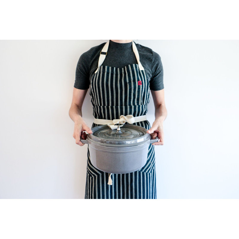 La Cocotte Cast Iron Round Cocotte, Graphite Gray, 5.5 quarts