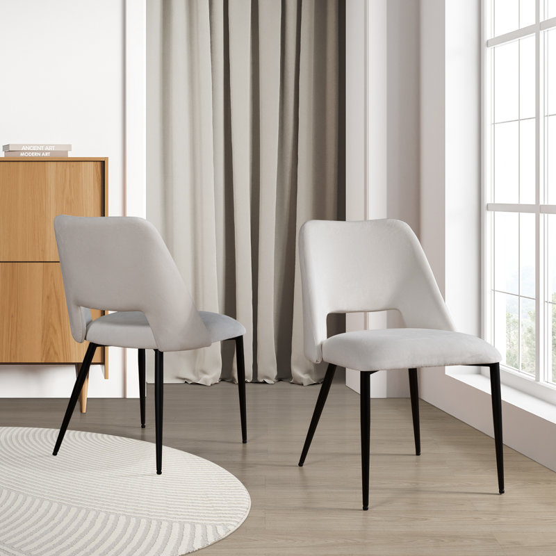 Chaise d'appoint rembourrée en velours Fatou, Beige