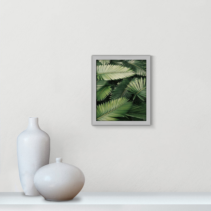 «Island Ferns» par Vickholius Nugroho - reproduction d'un seul cadre, Cadre argenté mat, H 15 po x l 13 po x P 1,25 po