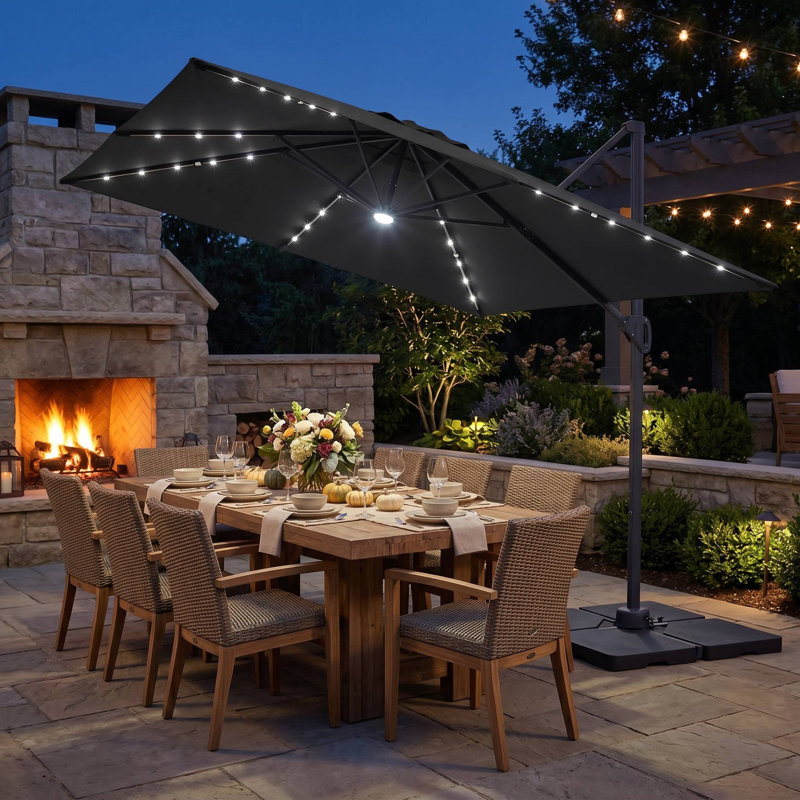 Parasol de patio en porte-à-faux décalé de 10 pi, guirlandes lumineuses à DEL à énergie solaire, auvent imperméable UV50 + et cadre antirouille, convient au bord de la piscine, au jardin