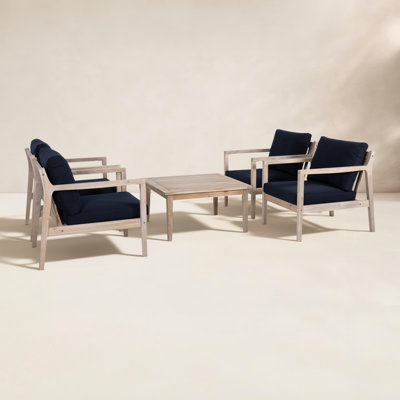 Amina 4 - Person Conversation Set