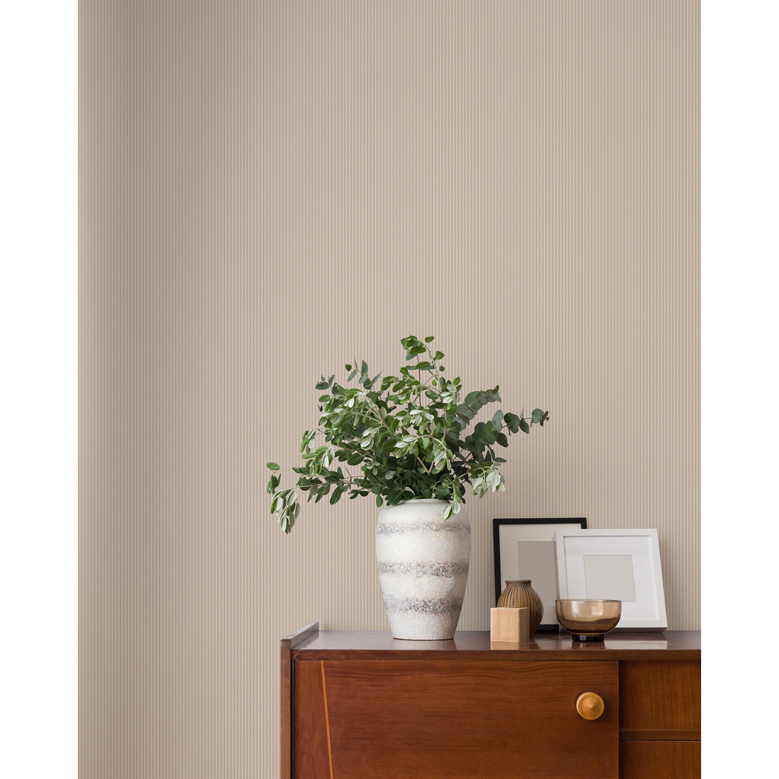 Carmina Light Stripe Wallpaper, Nautral