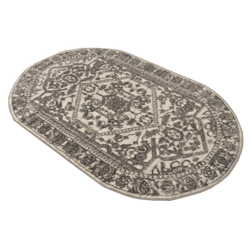 Oriental Indoor Rug, Oval 3'3" x 5'3"