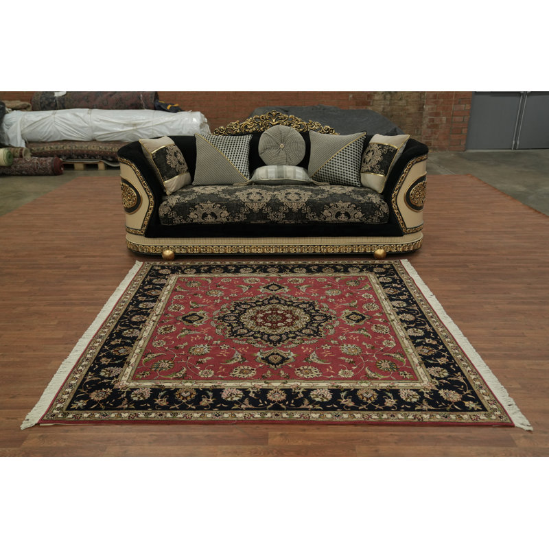 Traditional Area Rug 7x7