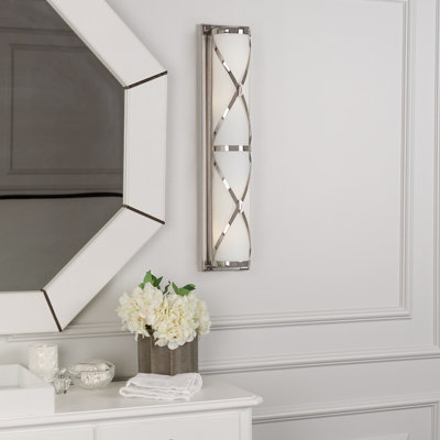Chase 4 - Light Bath Bar