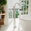 Robinet de baignoire autoportante avec douche à main 43 po x 9 po DreamLine Havana-108296545