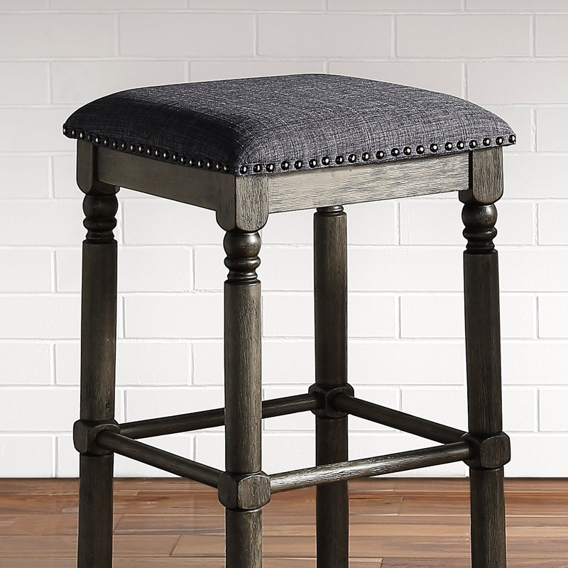 2 tabourets de bar gris en bois - aspect rustique chic, construction solide, l 15 po x P 16 po, H 28,42 po, 2 sièges rembourrés pour les repas, siège en mousse confortable, structure gris délavé, revêtement, rectangulaire