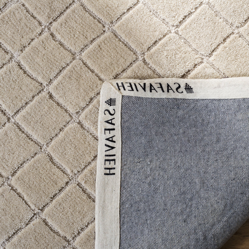 Harrison Total Performance Hand Hooked Performance Bordered Rug, Rectangle 6' x 9'