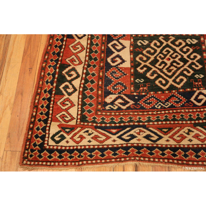 Tapis rustique antique de style Kazak