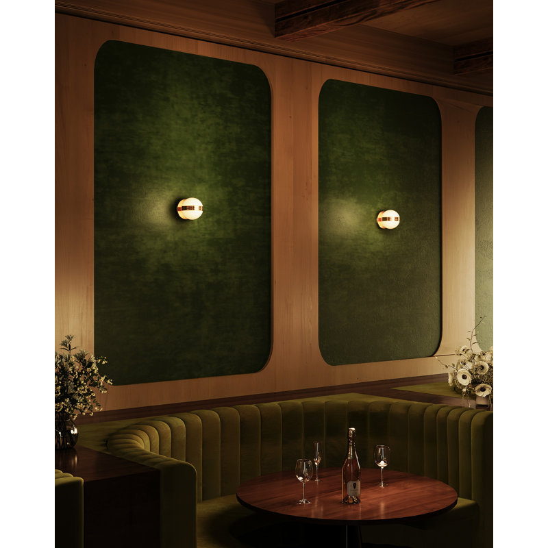 Selene 5-in Gold dimmable LED Wall Sconce, Brushed Gold