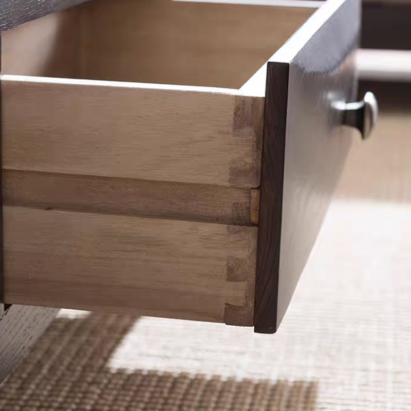 Table basse en bois de frêne clair