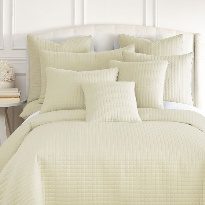 Ensemble de 2 taies décoratives matelassées à motif carré en microfibre à bords carrés passepoilés Southano Fine Vilens, ensemble de 2, 20 po x 36 po, crème