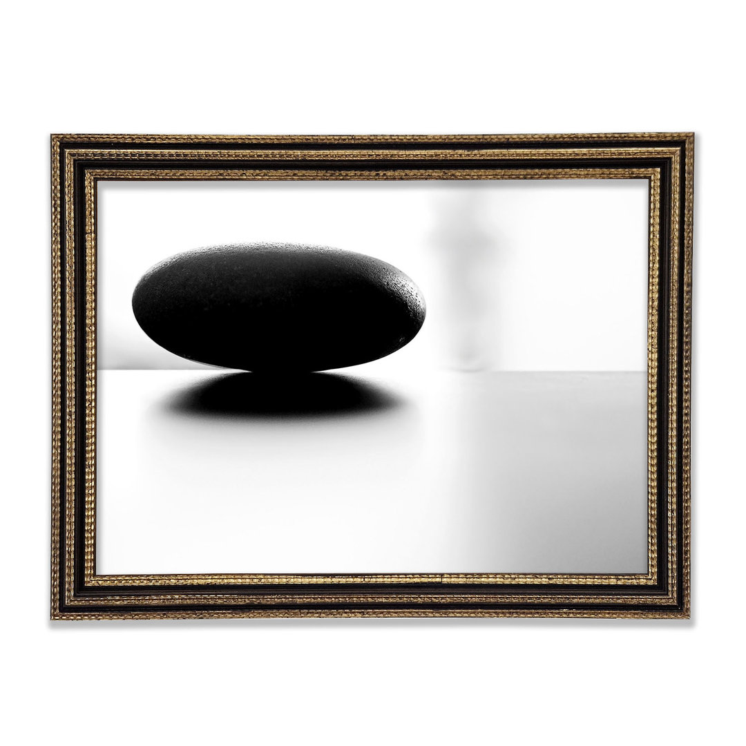 Gerahmtes Wandbild The Balance Of A Black Stone