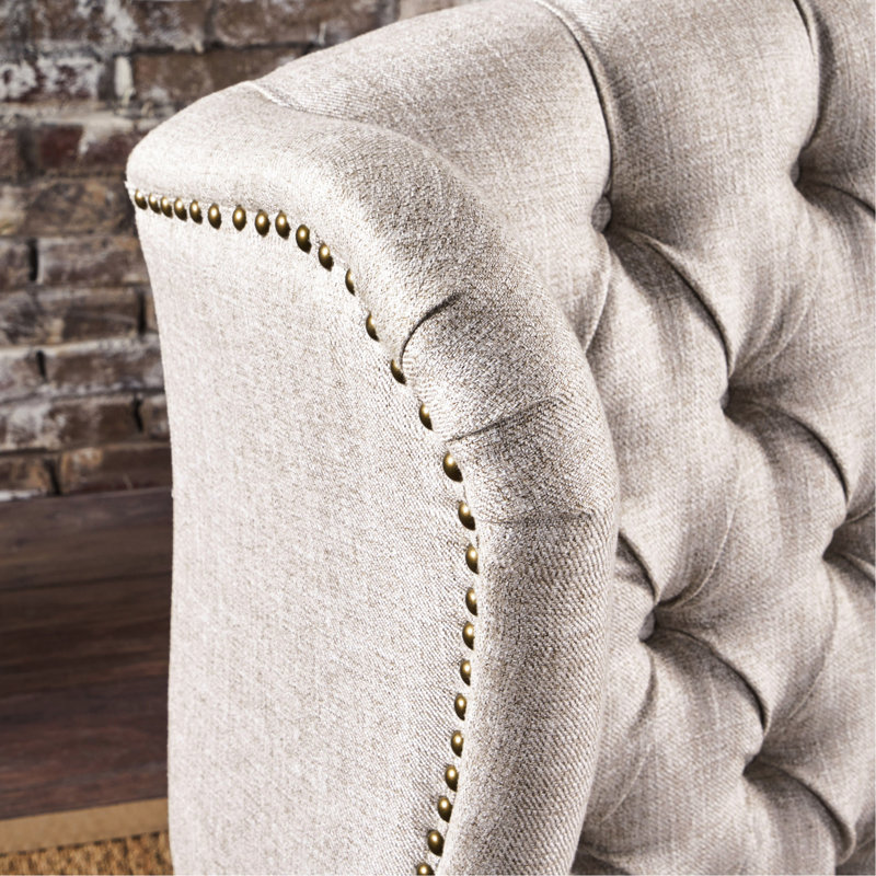 Chaise d'appoint intrigante - beige avec détails