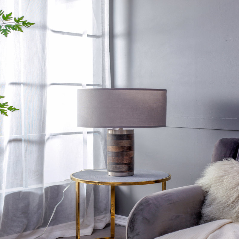 Lampe de table (assemblage de l'abat-jour requis)