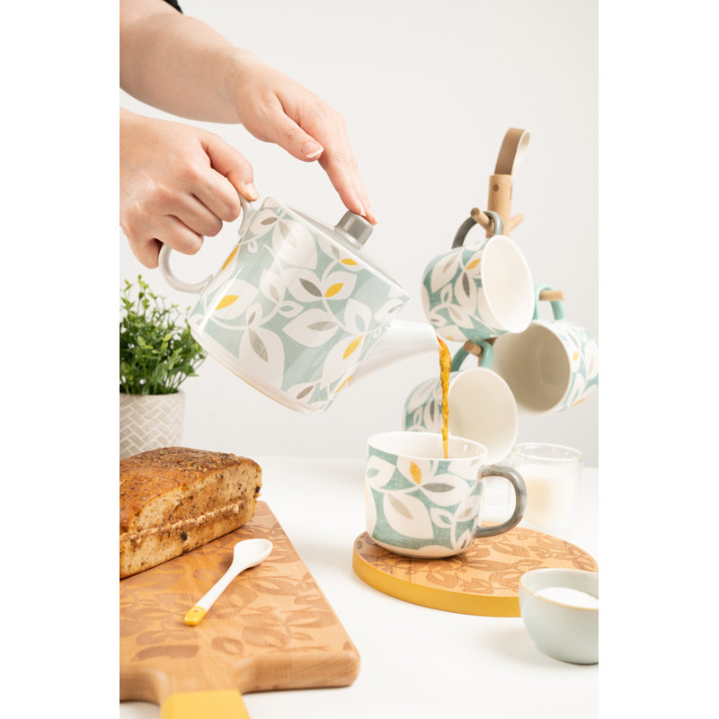 Catherine Lansfield- Inga Wooden Round Trivet