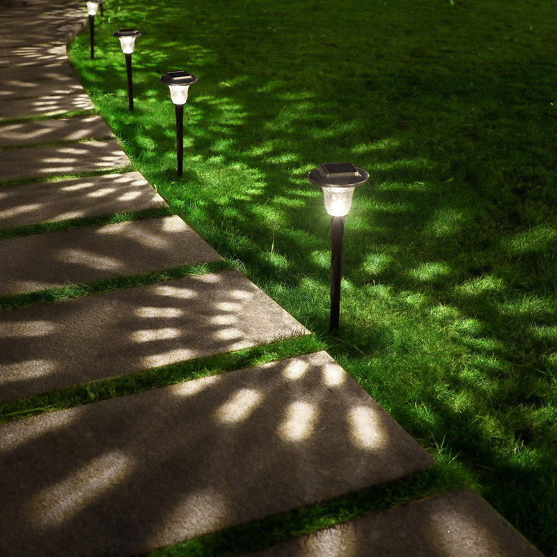 Low Voltage Solar Powered Integrated LED Pathway Light Pack