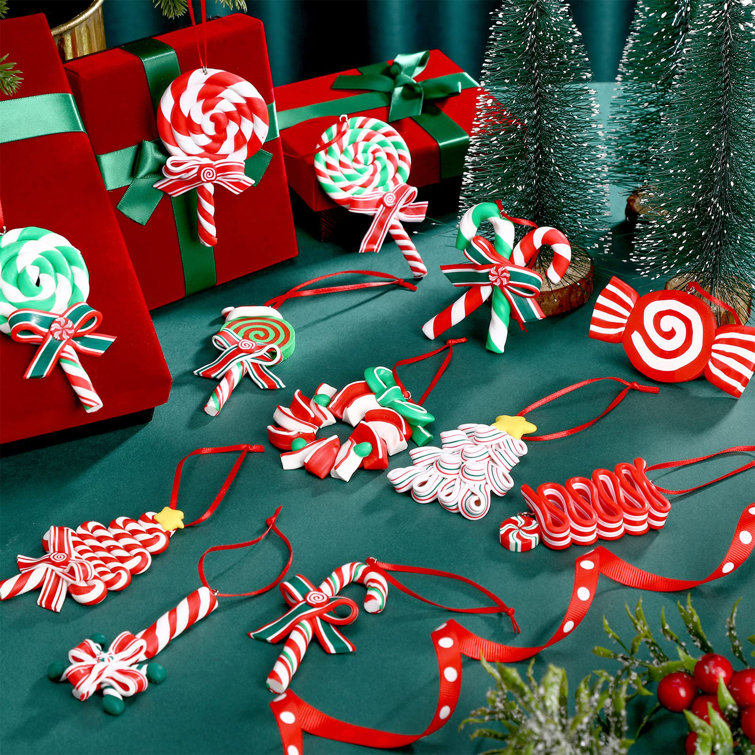 The Holiday Aisle® 2 Piece Beaded Snowflake Decor Set
