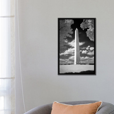 «Infrared Photographie Of Washington Monument Washington Dc USA» par Vintage Images - reproduction de photo sur toile