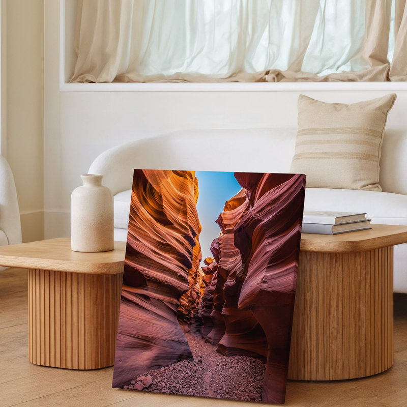 Toile, vue imprenable sur un canyon étroit avec art mural ondulé et lisse en grès rouge et orange, H 30 po x l 20 po