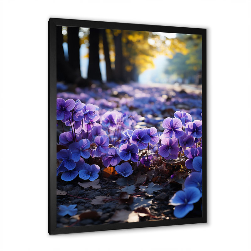 «Violets Whispering Forest I», reproduction sur toile, Cadre simple noir, H 44 po x l 34 po x P 1,5 po