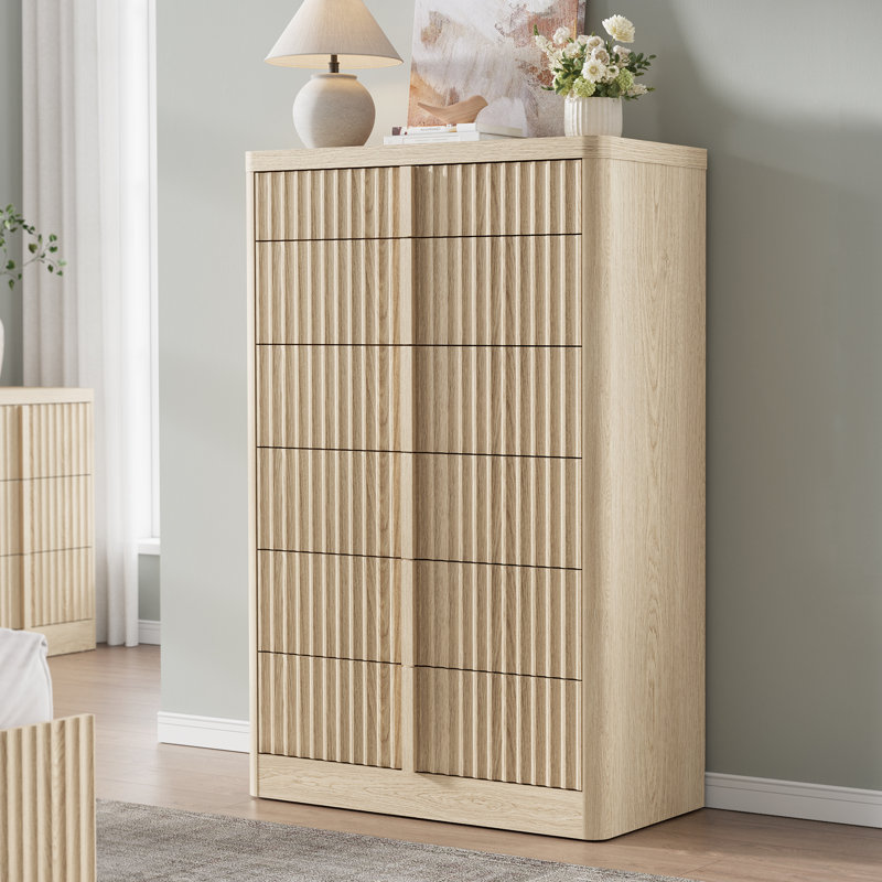 Commode cannelée pour chambre à coucher, commode moderne de 48,6 po avec profil incurvé, poignée en bois massif pour chambre à coucher, salon, couloir, chêne naturel