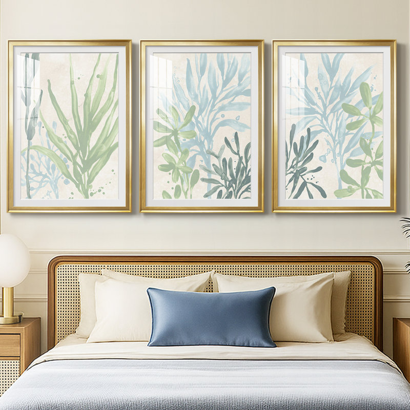 Swaying Seagrass I - Impression sur mesure avec cadre de qualité supérieure - 3 pièces, H 15 po x l 19 po, Doré